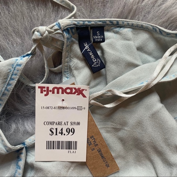 Bell sleeve crop top - Picture 3 of 5